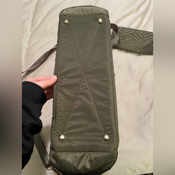 Suite by skip hop diaper bag smaller purse/wallet, paci pouch shoulder bag green - Picture 11 of 15